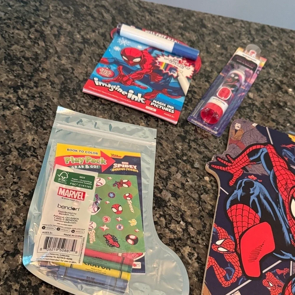 Spider-Man Marvel kids interactive game watch & decor and Party Supplies Set NWT